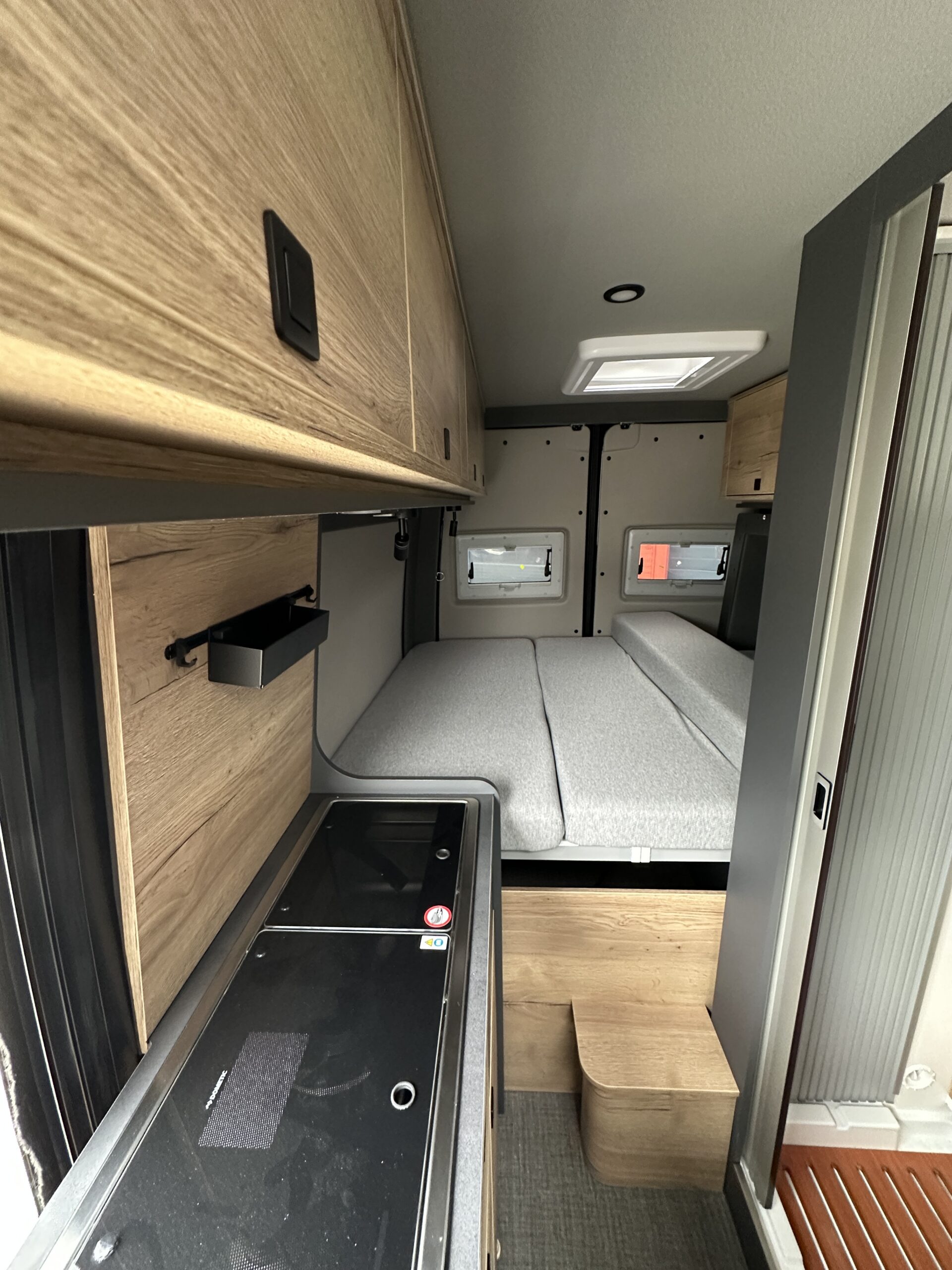 Mercedes-Benz Sprinter 319 CDI 2025 (749 NPR)