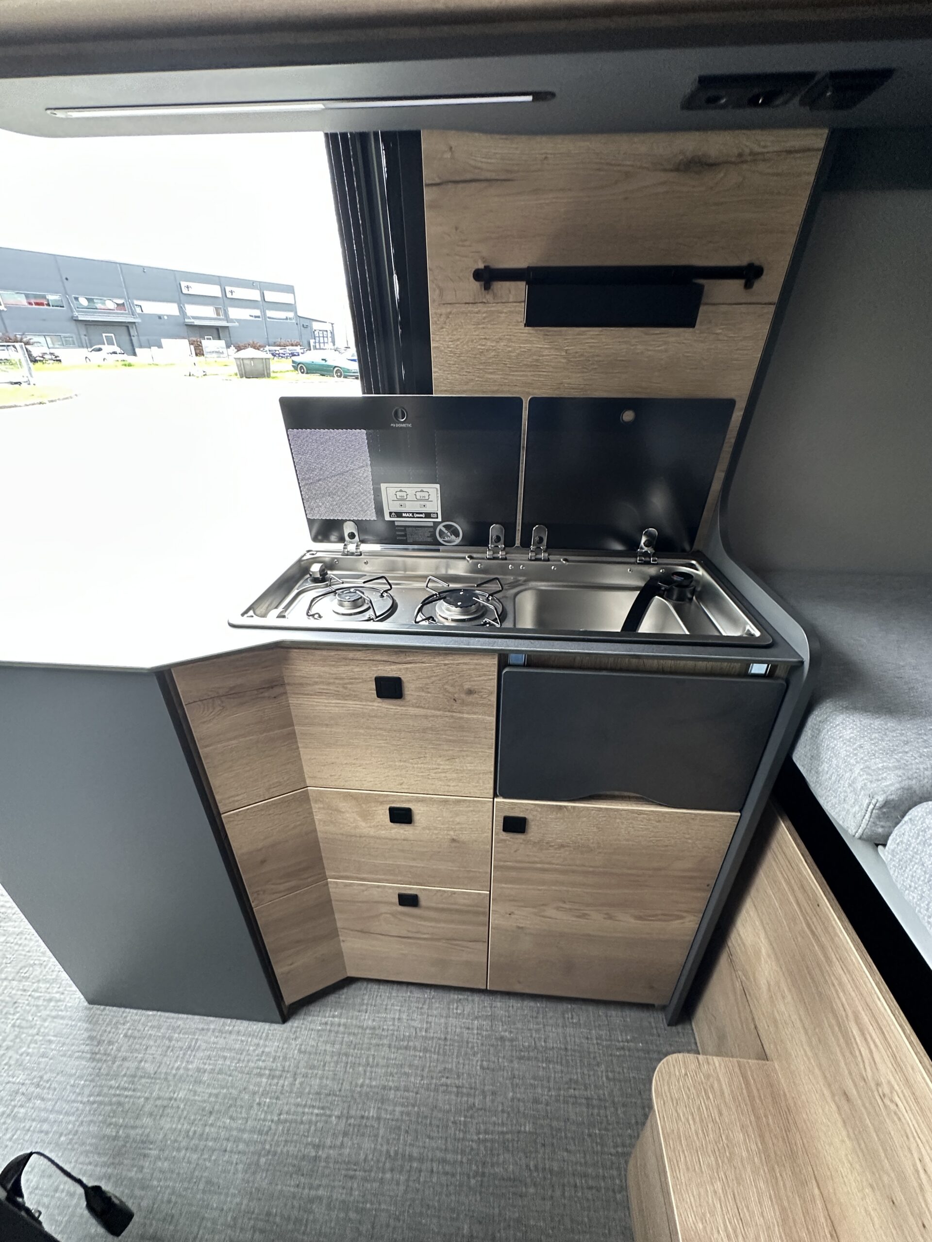 Mercedes-Benz Sprinter 319 CDI 2025 (749 NPR)