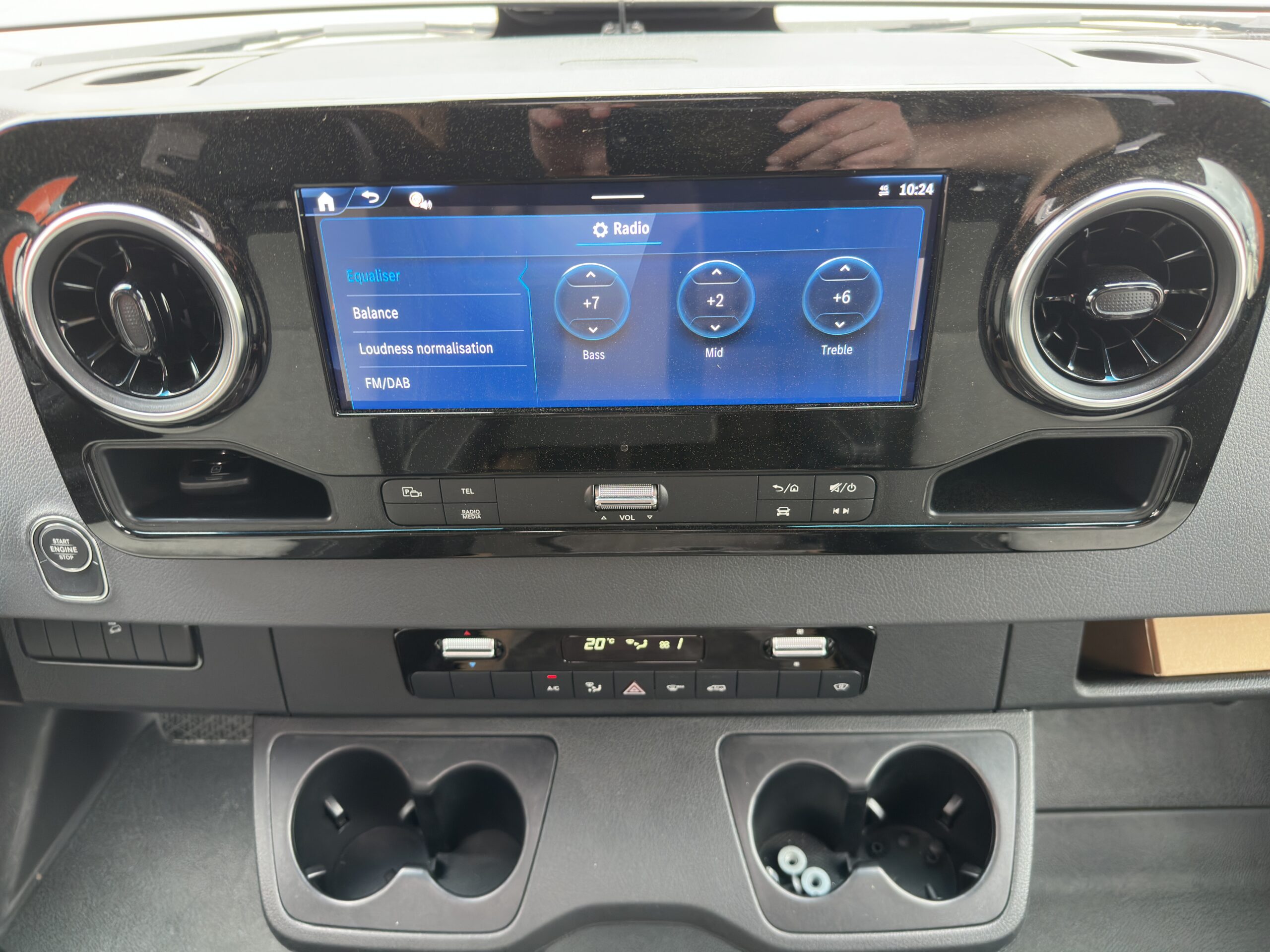 Mercedes-Benz Sprinter 319 CDI 2025 (749 NPR)