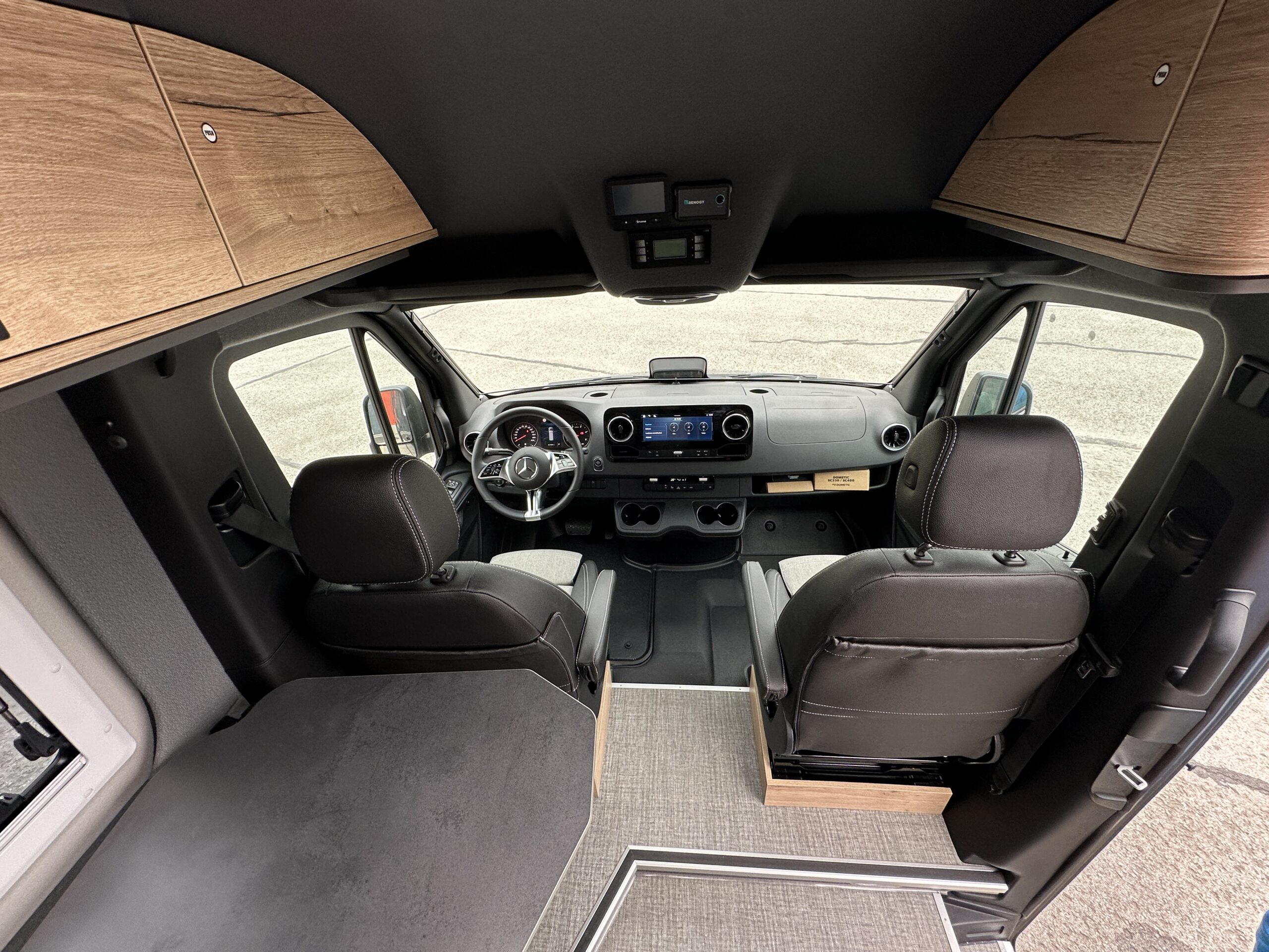 Mercedes-Benz Sprinter 319 CDI 2025 (749 NPR)